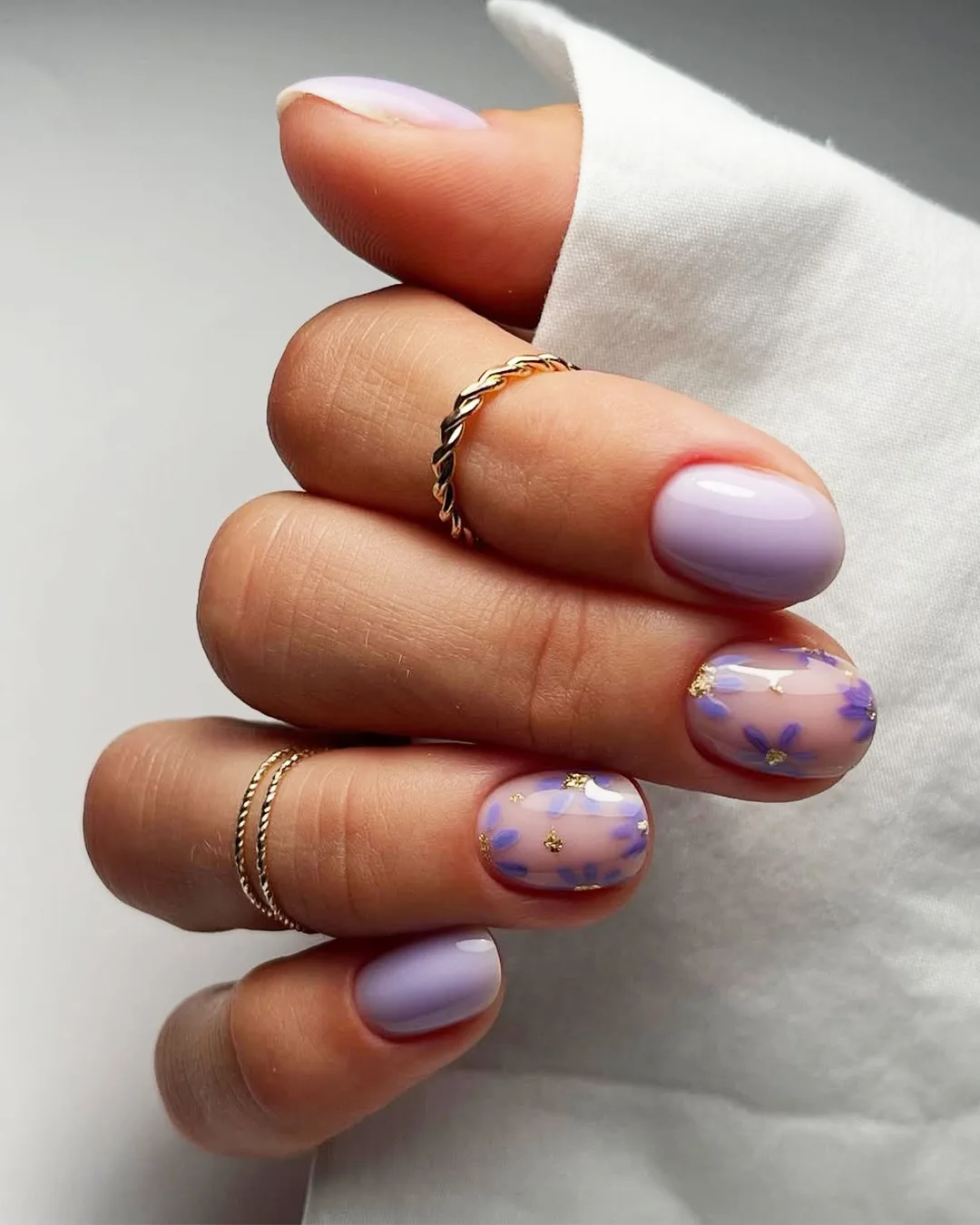 lavender oval floral accent nails