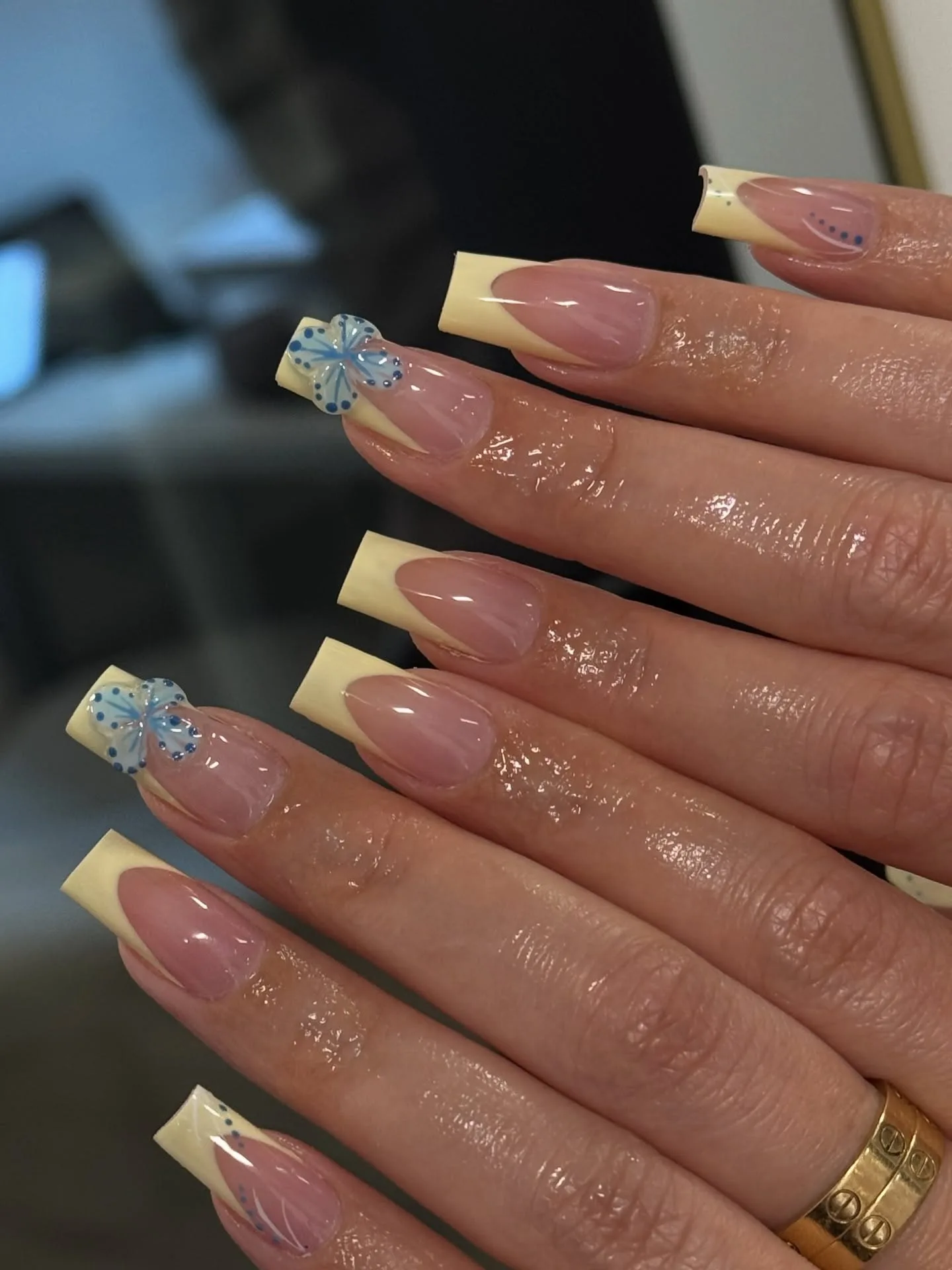 dusty rose coffin bow accent nails