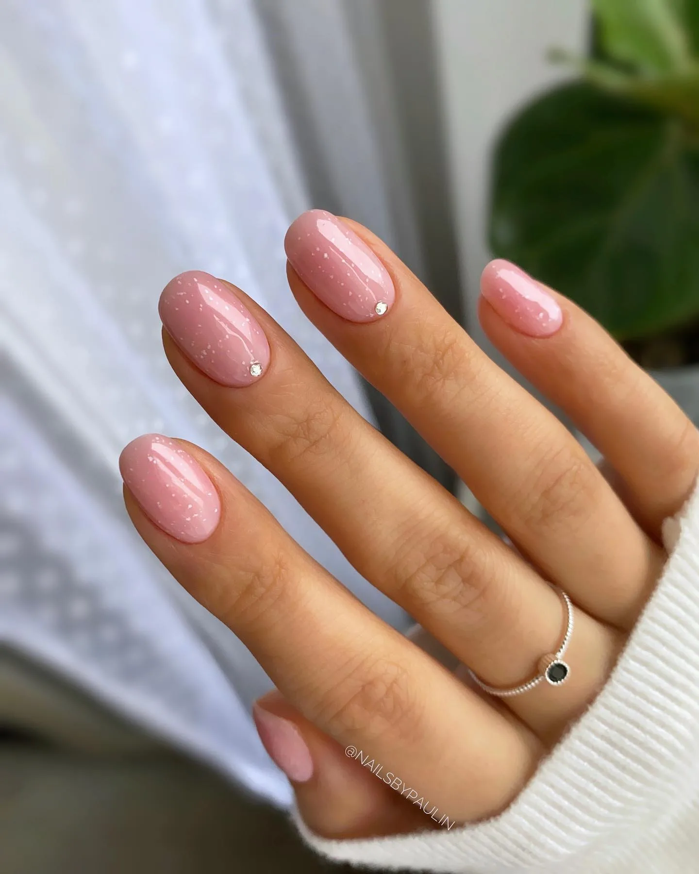 dusty rose oval glazed nails
