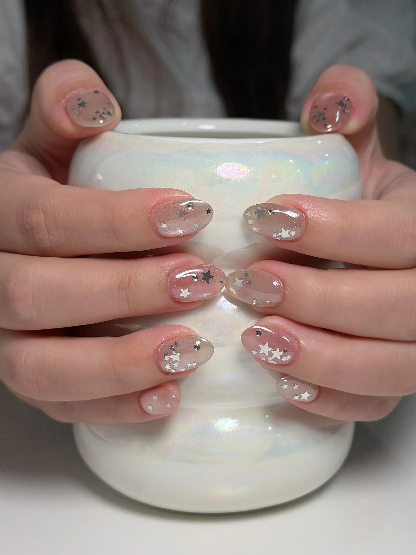 nude oval jelly star nails