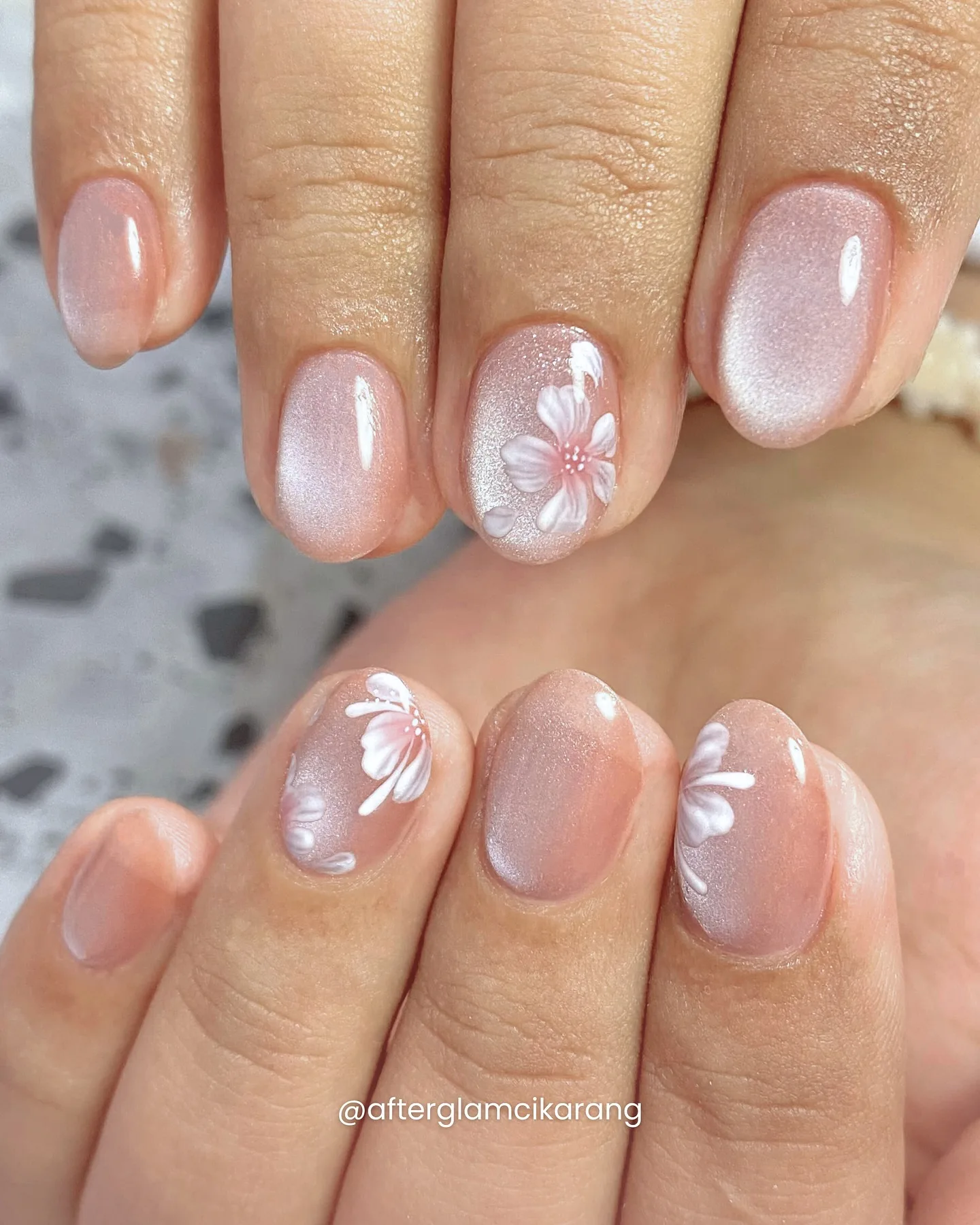 peachy pink oval shimmer floral nails