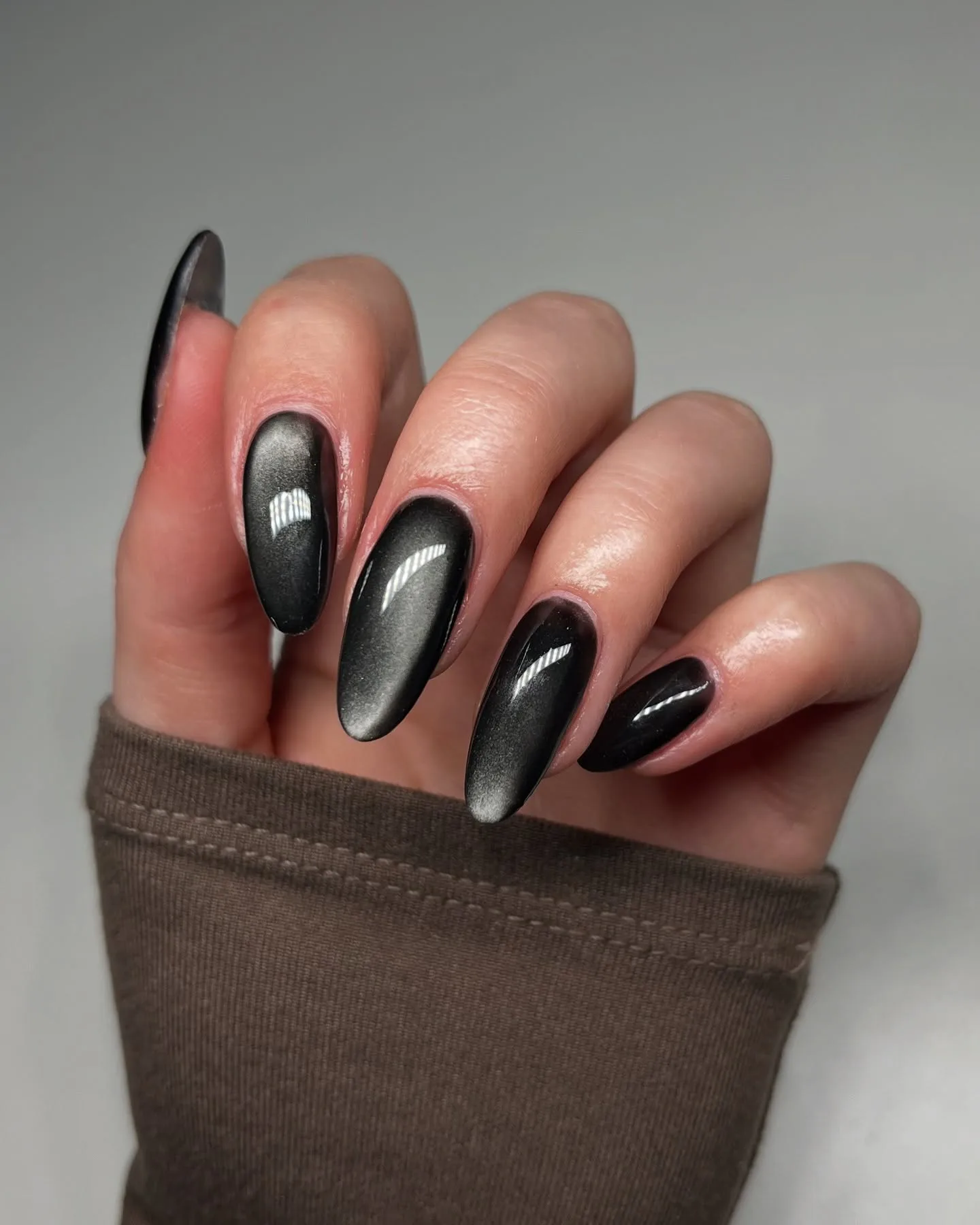 black almond chrome mirror nails