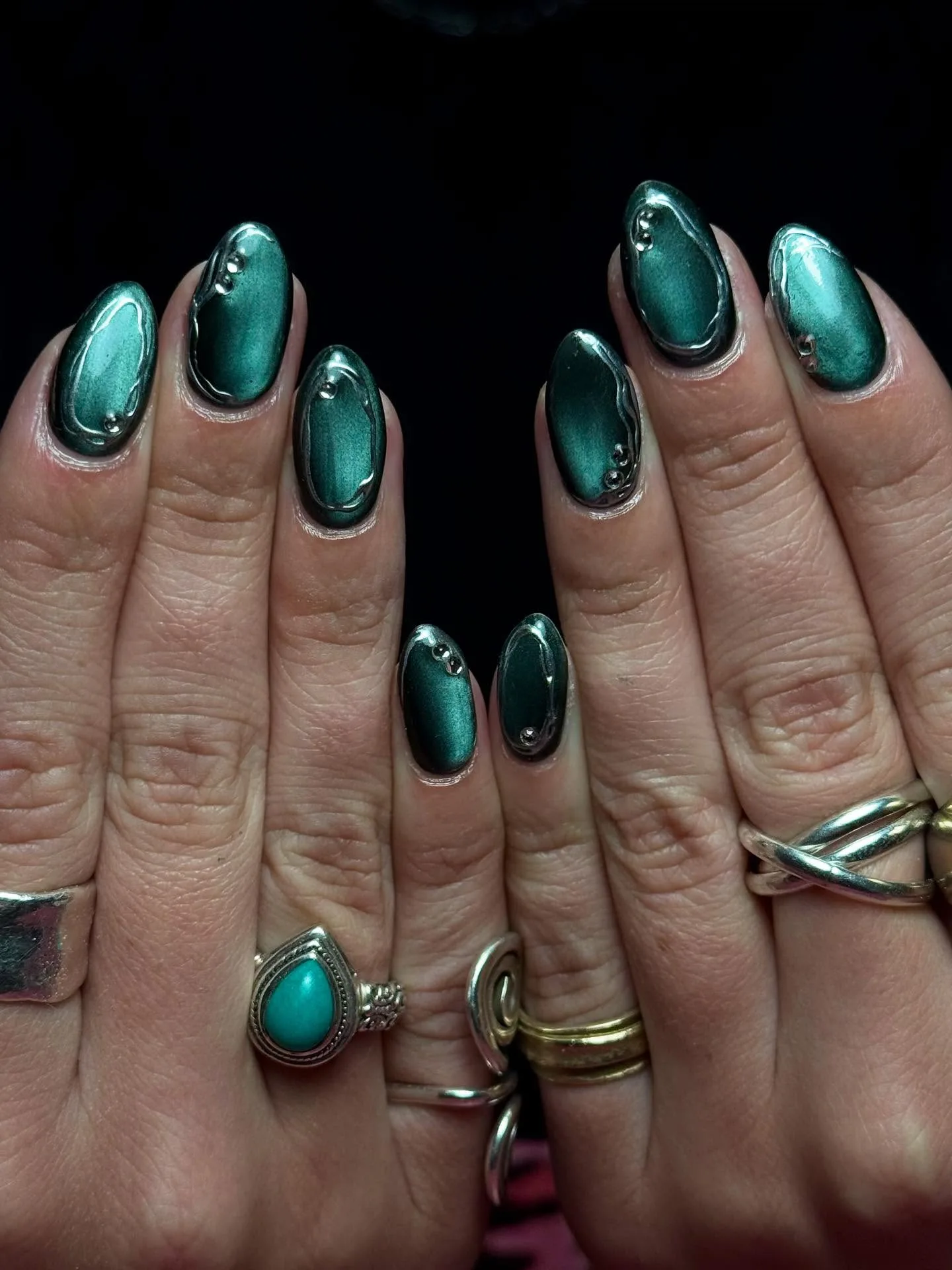 emerald chrome oval rhinestone nails