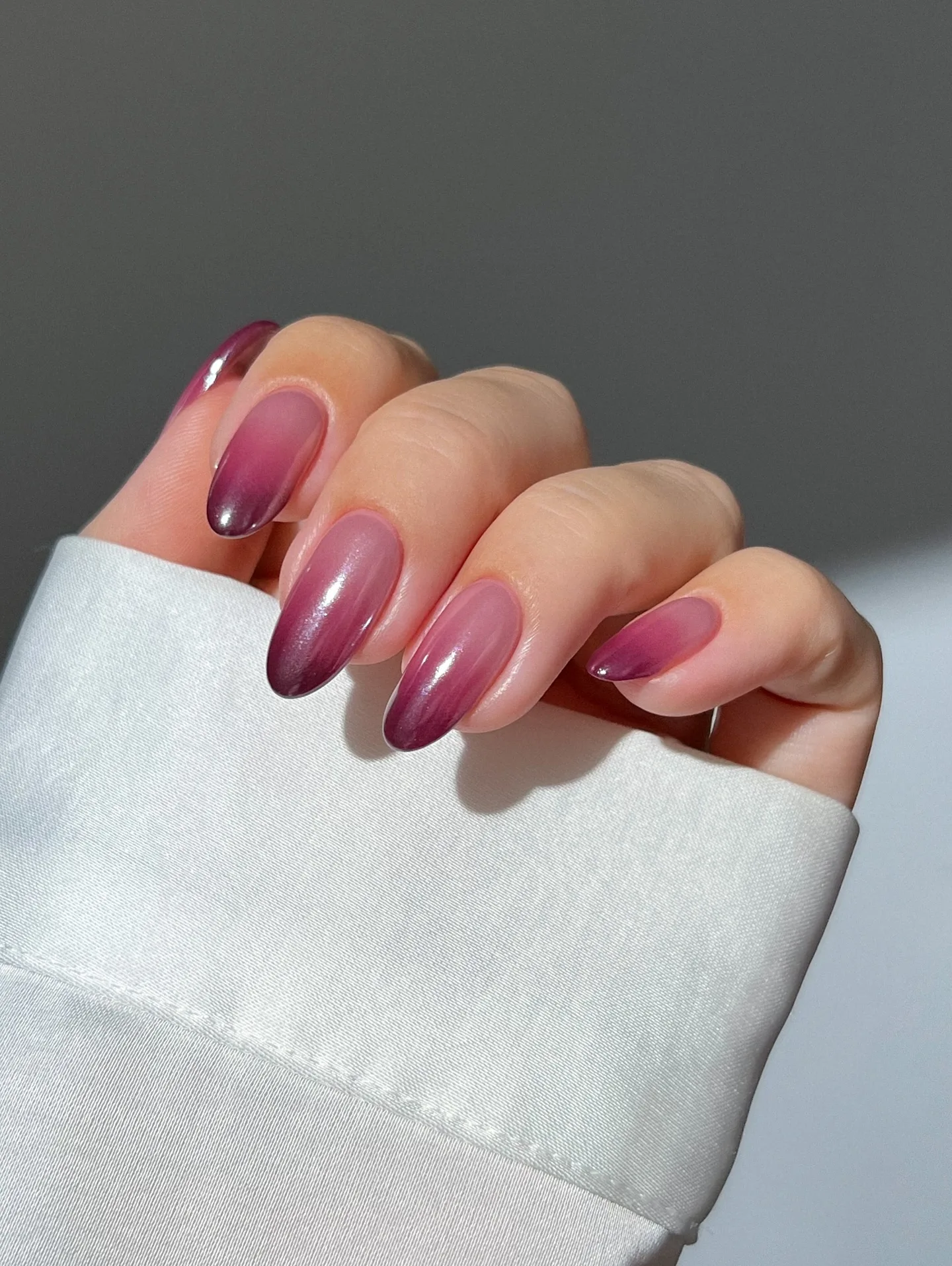 berry gradient oval glossy nails