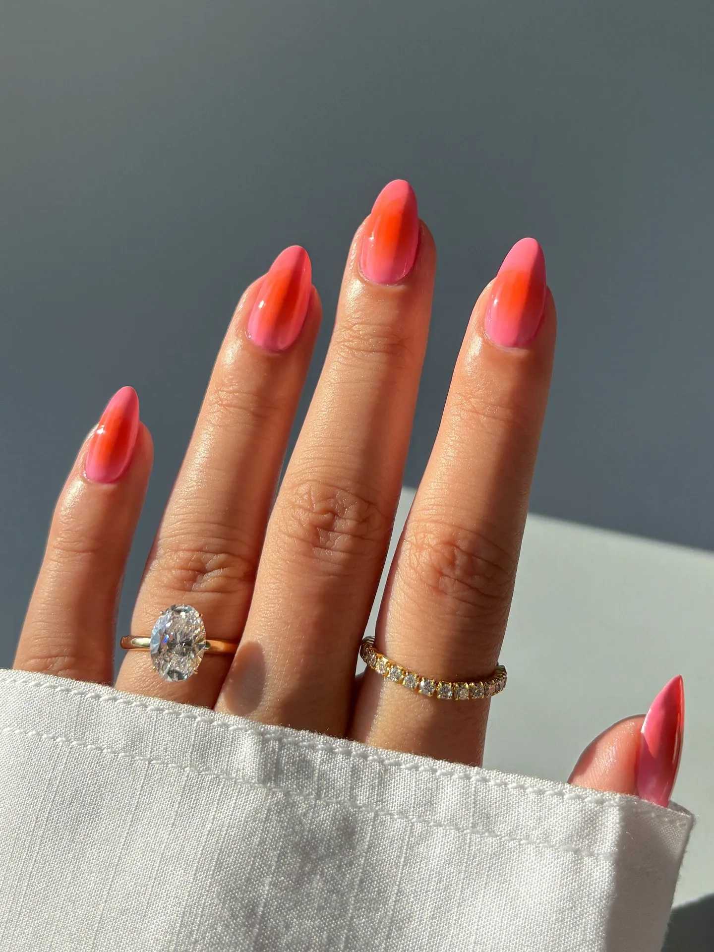 coral pink almond gradient nails