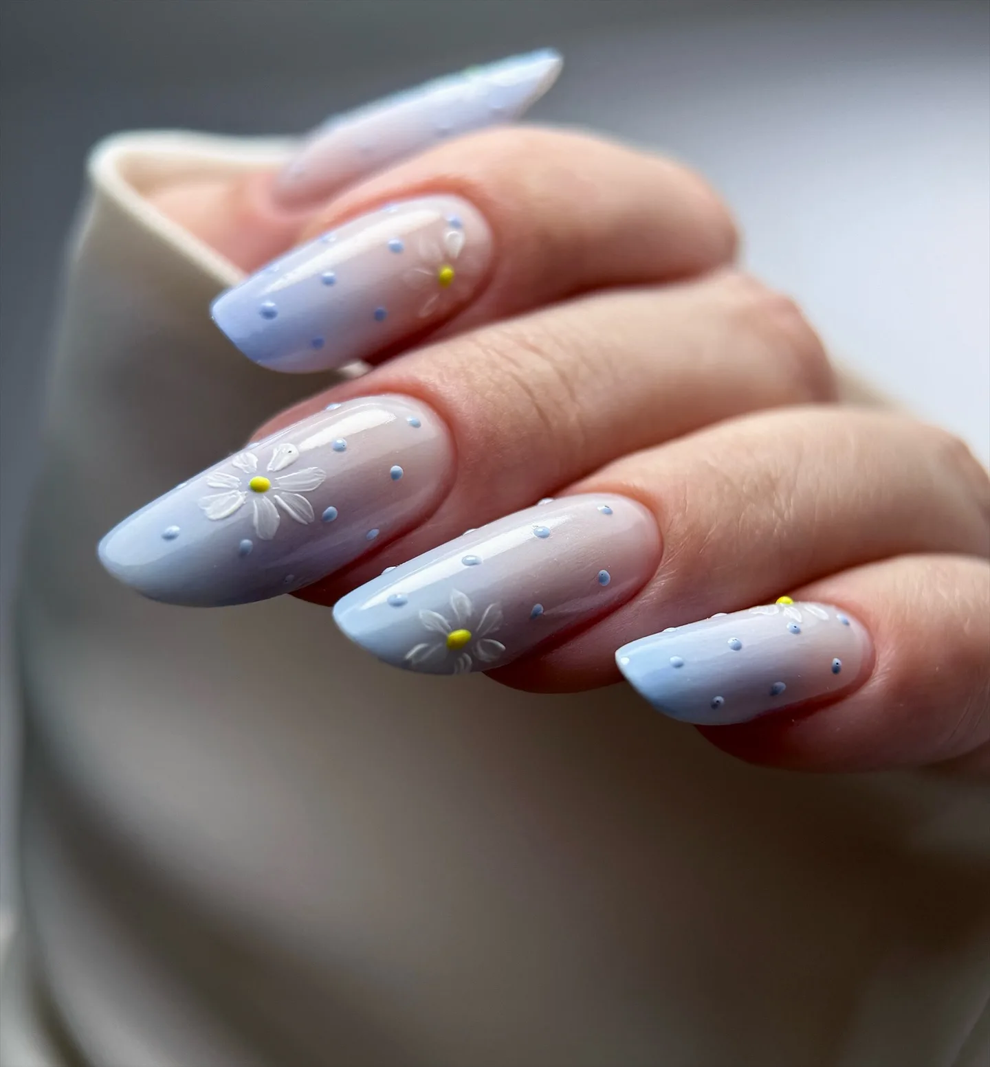 periwinkle almond gradient daisy nails
