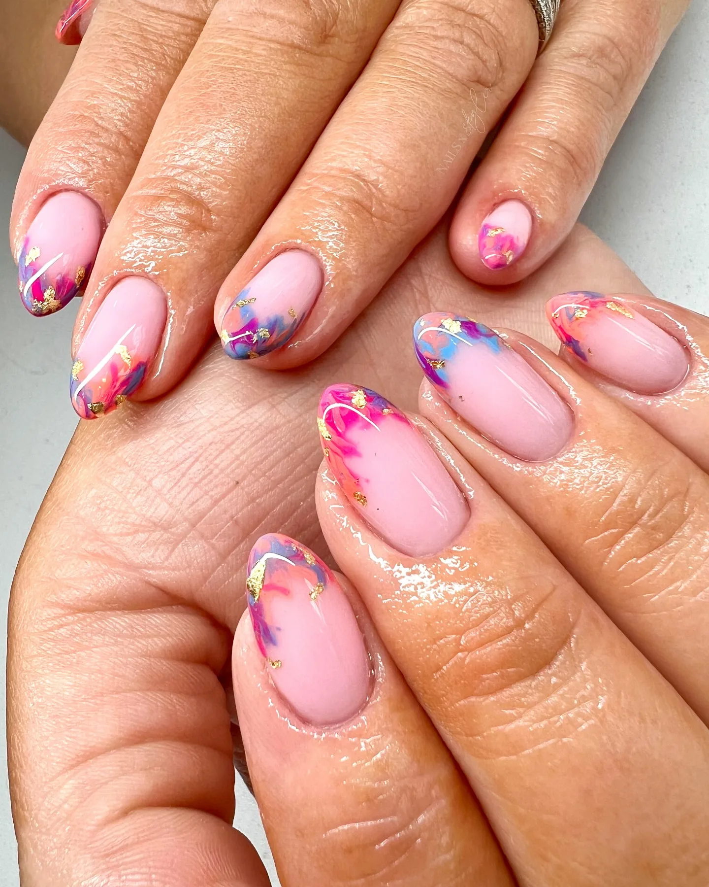 pink oval watercolor splash nails