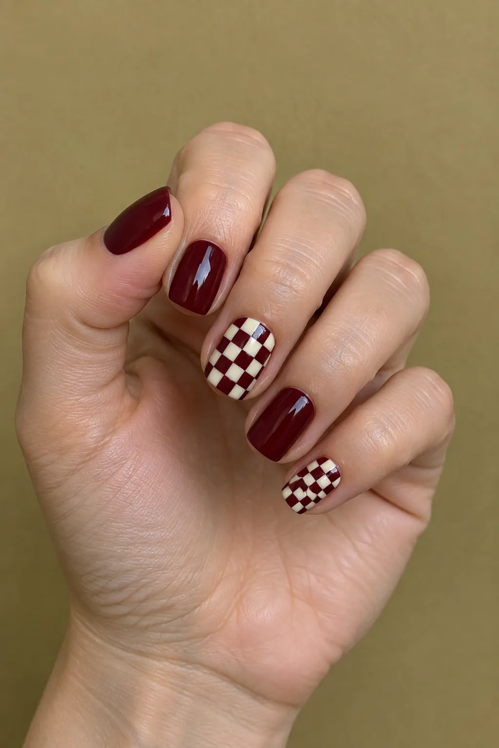 Wine checkerboard dark red fall nails on short square shape