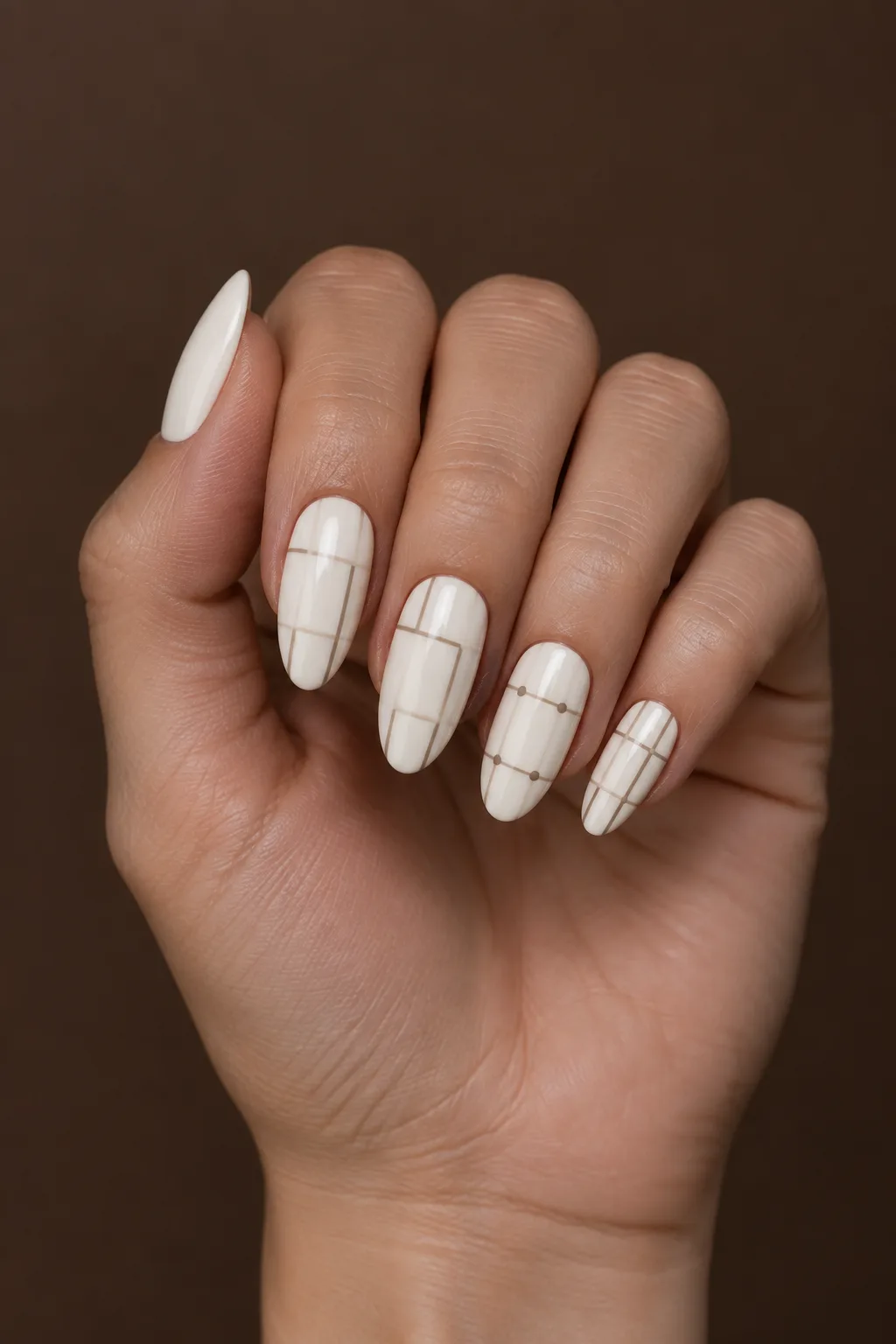 Ivory windowpane check plaid nails for fall with fine greige lines